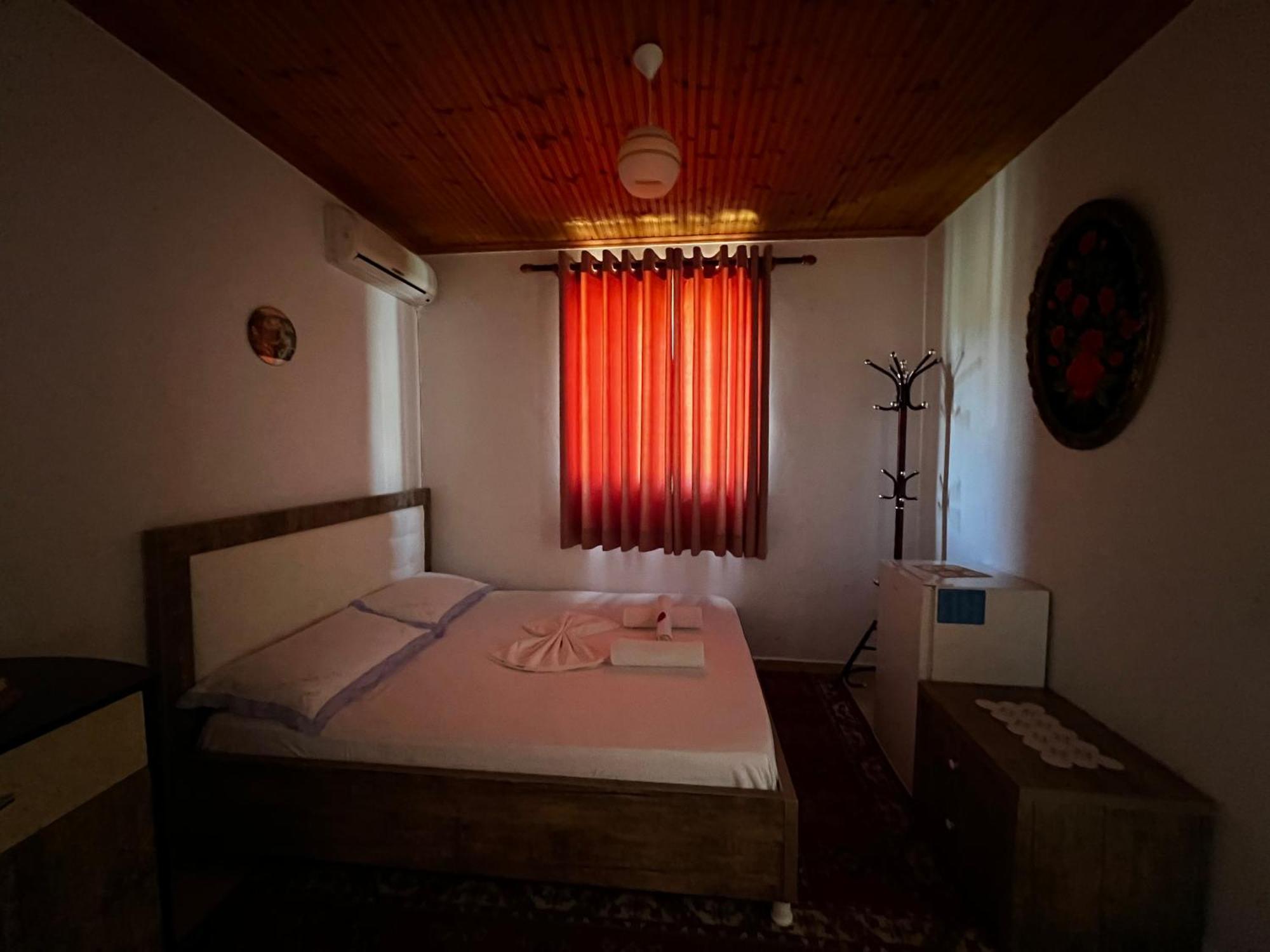 Guesthouse Emiljano Berat Buitenkant foto